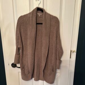 Barefoot dreams 
 Cocoon Cardi
Taupe